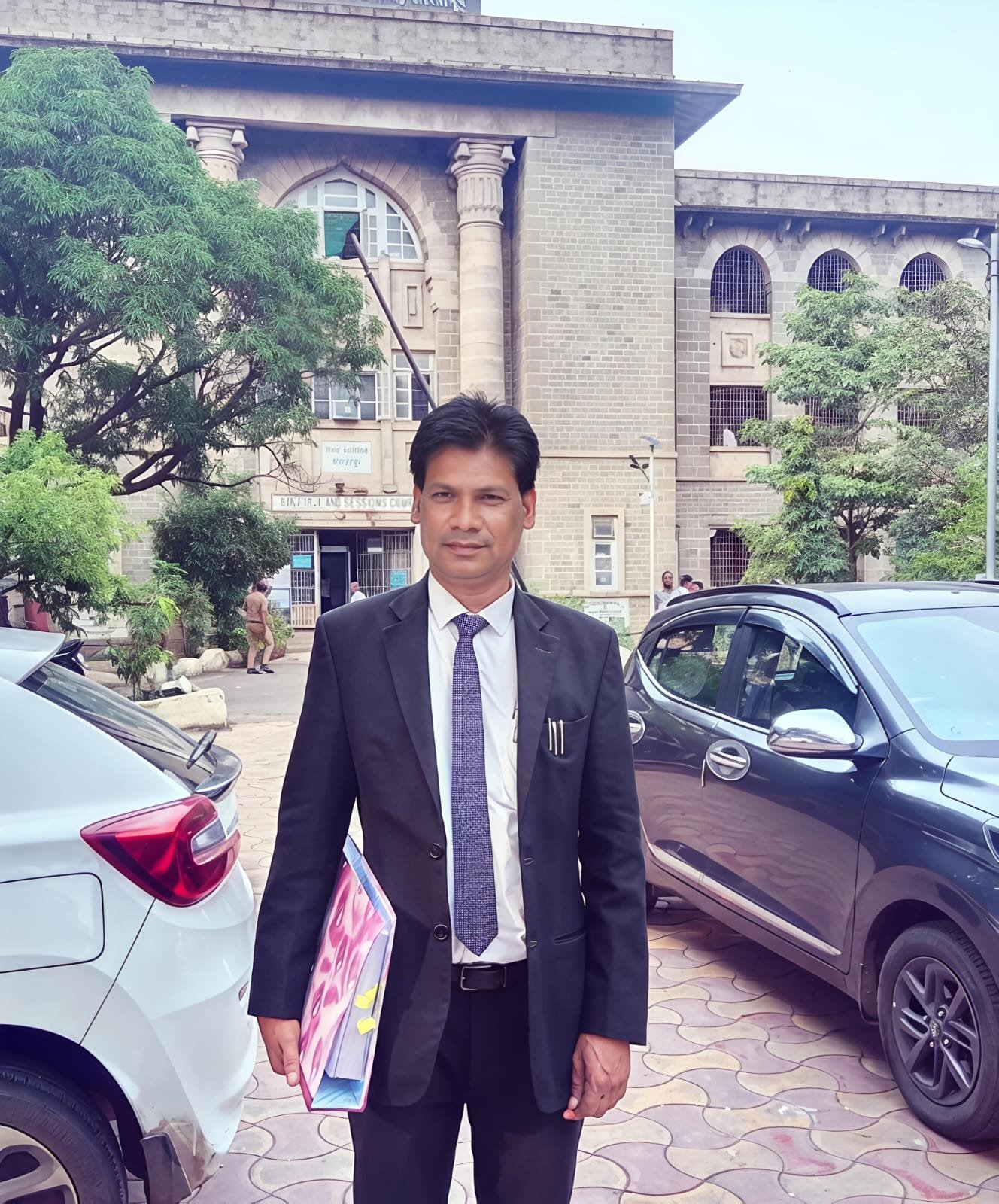 देऊळगावगाडाच्या सरपंचासह सात जणांविरुद्ध गुन्हा दाखल करण्याचे न्यायालयाचे आदेश; यवत पोलिसांना तात्काळ कारवाईचे निर्देश